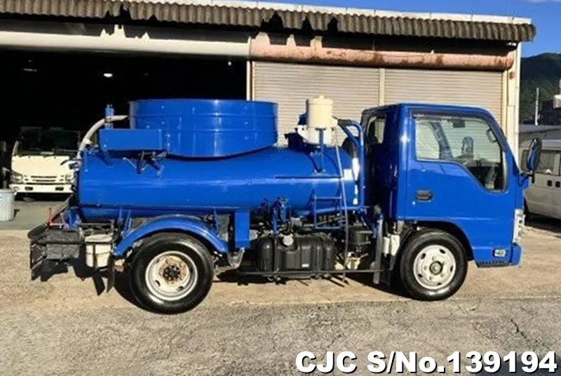 2017 Isuzu / Elf Stock No. 139194