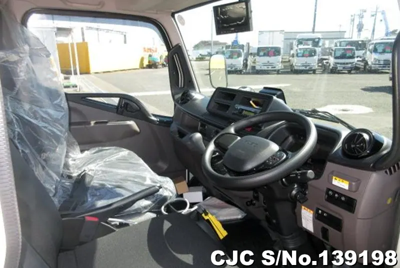 2025 Mitsubishi / Canter Stock No. 139198