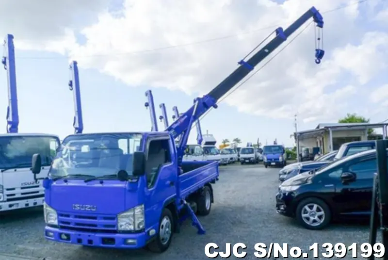 2013 Isuzu / Elf Stock No. 139199