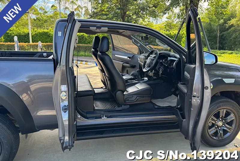 2020 Toyota / Hilux / Revo Stock No. 139204