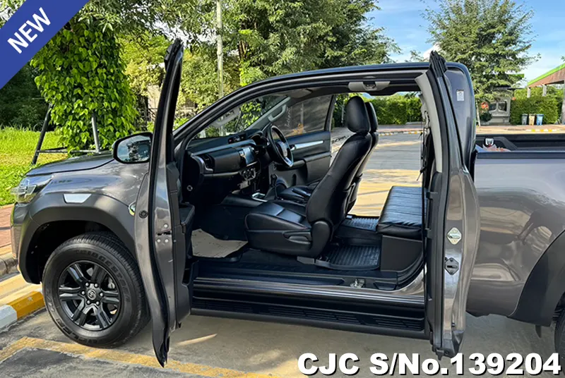 2020 Toyota / Hilux / Revo Stock No. 139204