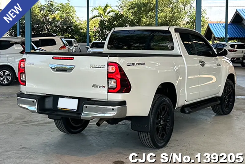 2020 Toyota / Hilux / Revo Stock No. 139205