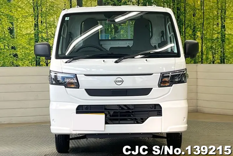 2026 Nissan /  Stock No. 139215