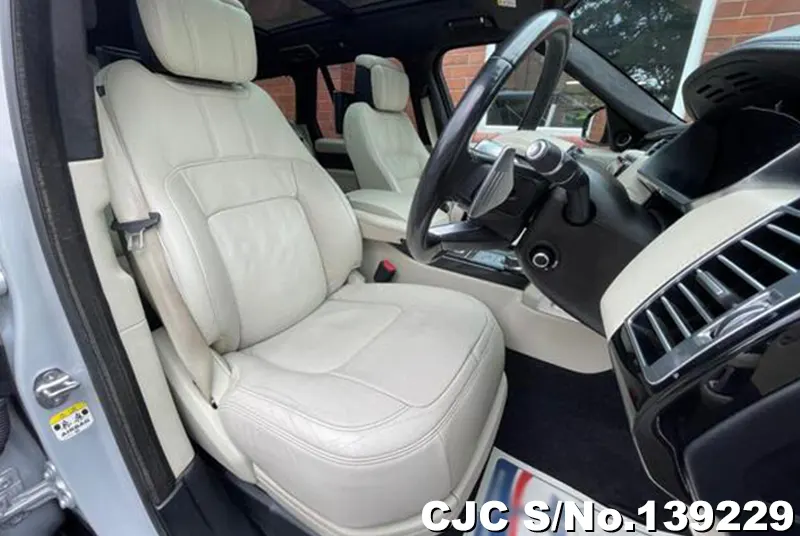 2018 Land Rover / Range Rover Stock No. 139229