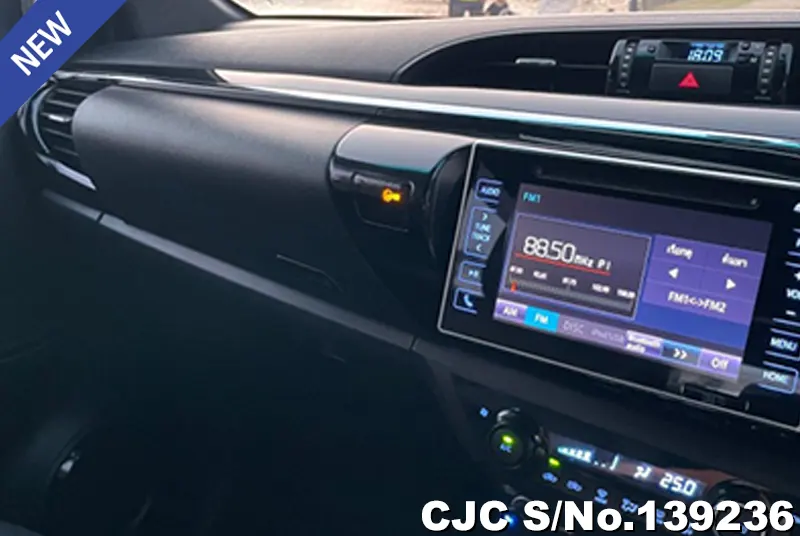 2019 Toyota / Hilux / Revo Rocco Stock No. 139236