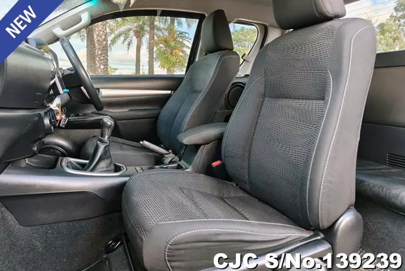 2018 Toyota / Hilux / Revo Stock No. 139239
