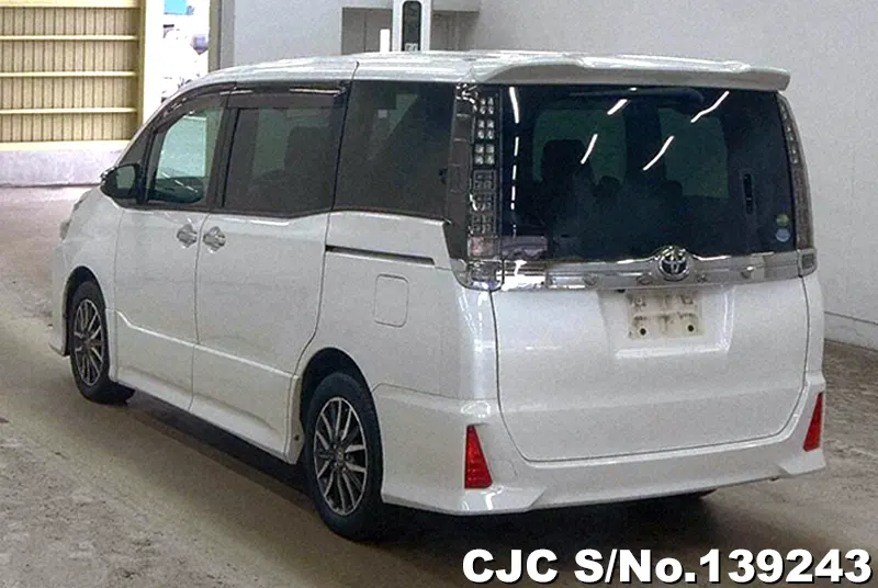 2016 Toyota / Voxy Stock No. 139243