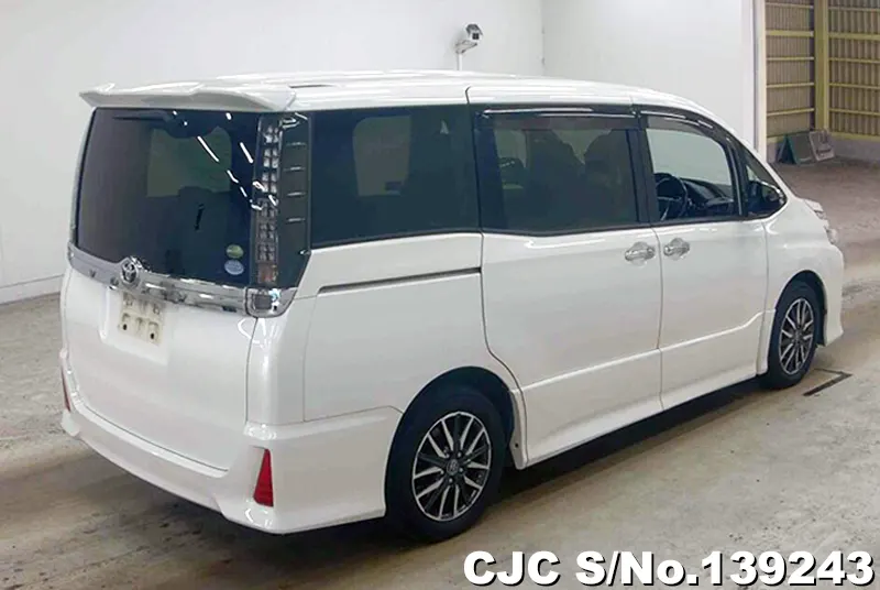 2016 Toyota / Voxy Stock No. 139243