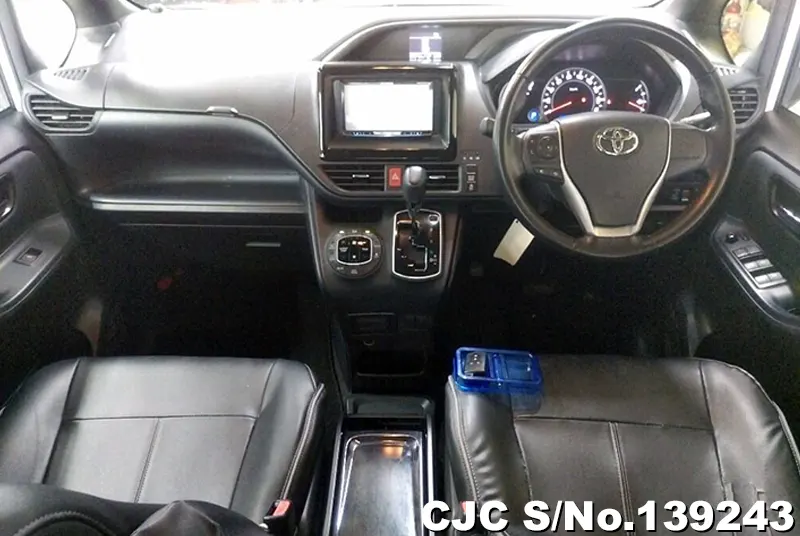 2016 Toyota / Voxy Stock No. 139243