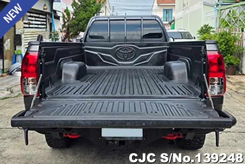 2023 Toyota / Hilux / Revo Stock No. 139248