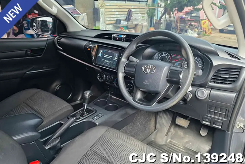 2023 Toyota / Hilux / Revo Stock No. 139248