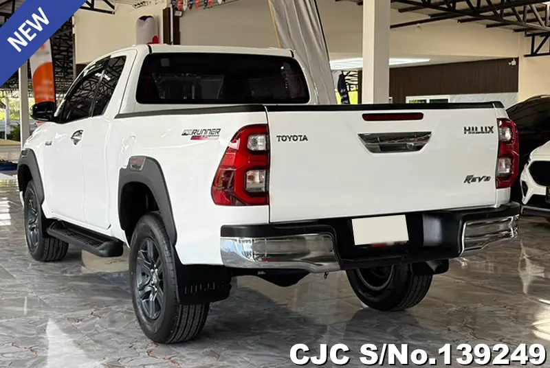 2021 Toyota / Hilux / Revo Stock No. 139249