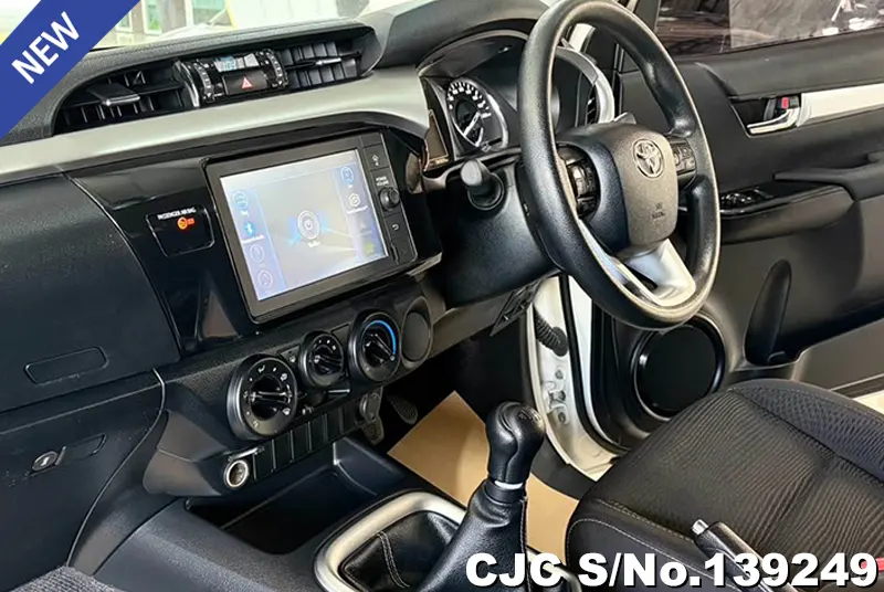 2021 Toyota / Hilux / Revo Stock No. 139249