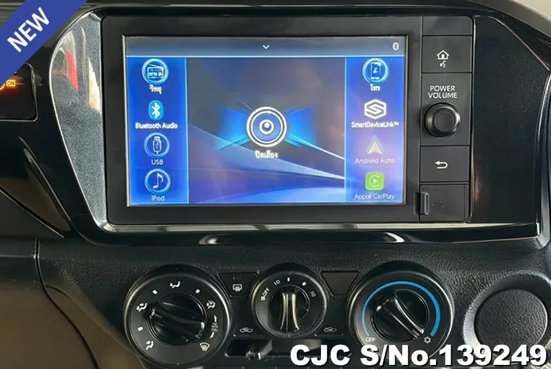 2021 Toyota / Hilux / Revo Stock No. 139249
