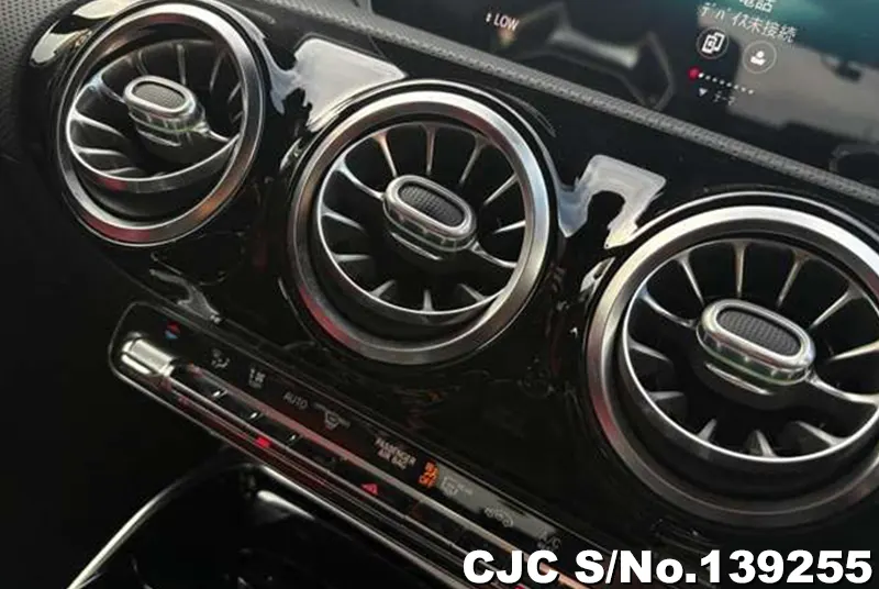 2020 Mercedes Benz / CLA Class Stock No. 139255