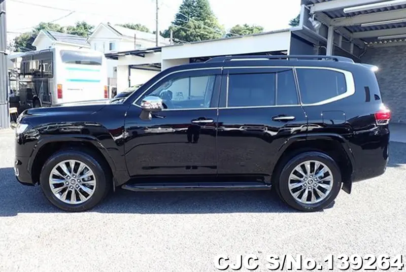 2023 Toyota / Land Cruiser Stock No. 139264