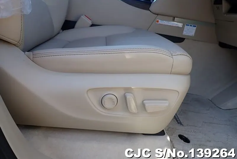 2023 Toyota / Land Cruiser Stock No. 139264