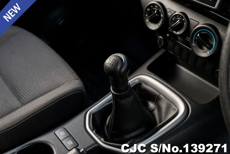 2010 Toyota / Hilux / Revo Stock No. 139271