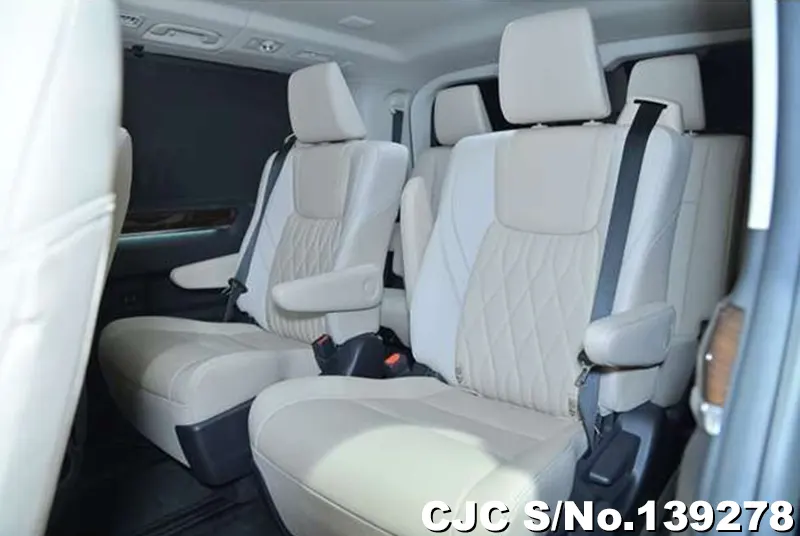 2020 Toyota / GranAce Stock No. 139278