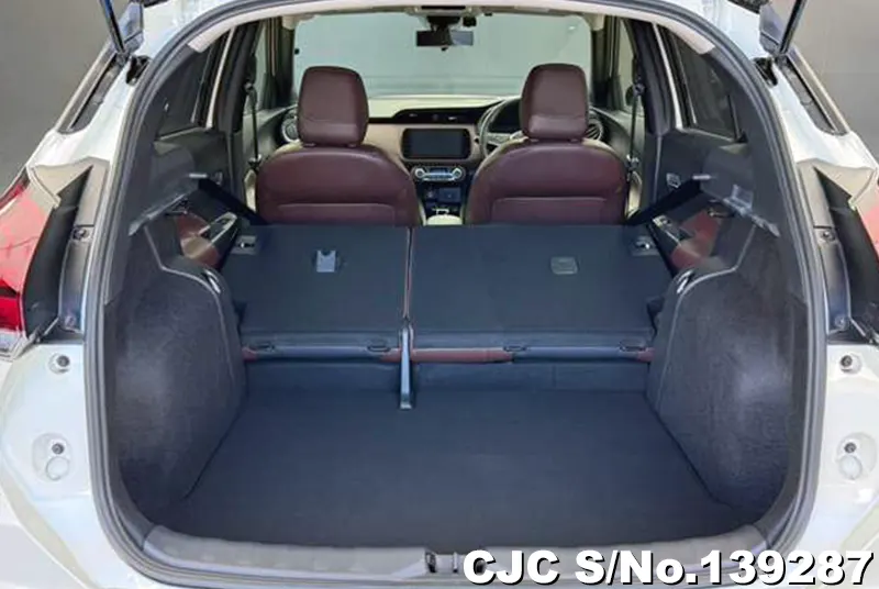 2025 Nissan / Kicks Stock No. 139287