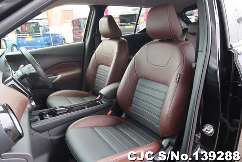 2025 Nissan / Kicks Stock No. 139288