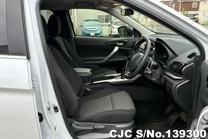 2023 Mitsubishi / Eclipse Cross Stock No. 139300