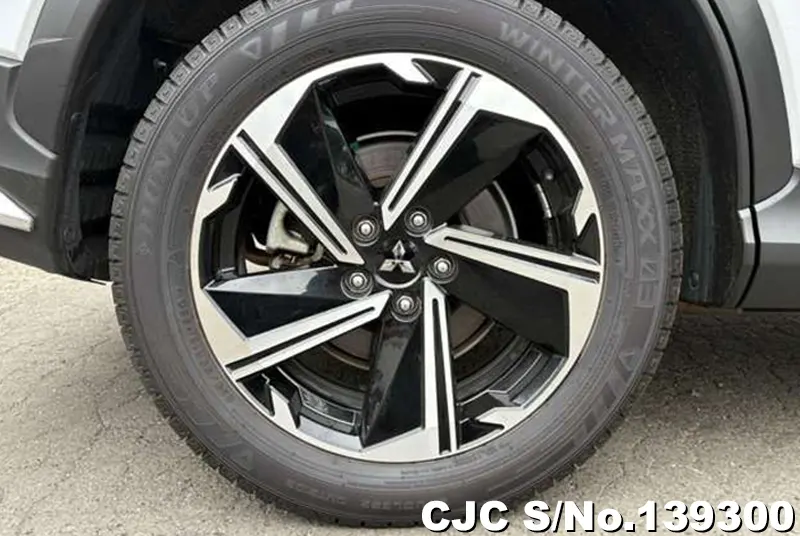 2023 Mitsubishi / Eclipse Cross Stock No. 139300