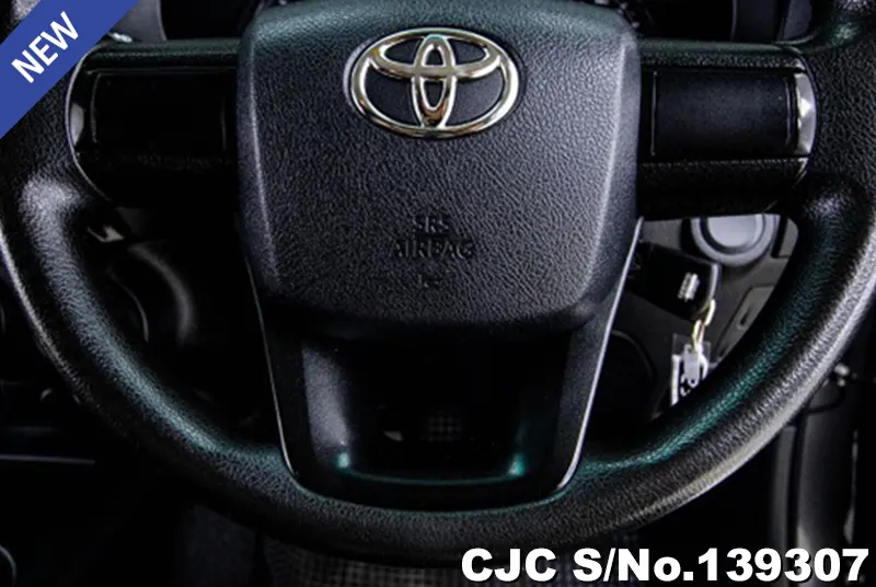 2018 Toyota / Hilux / Revo Stock No. 139307