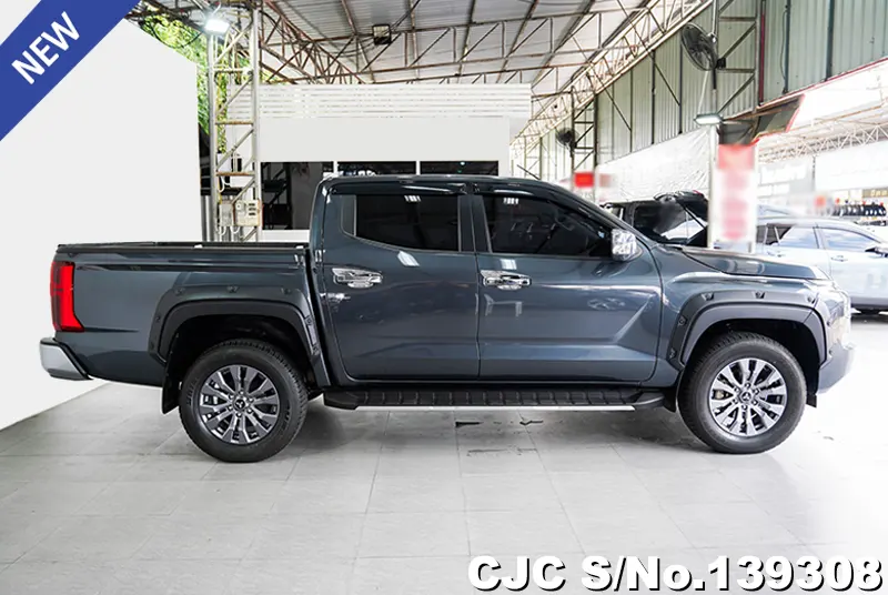 2023 Mitsubishi / Triton Stock No. 139308