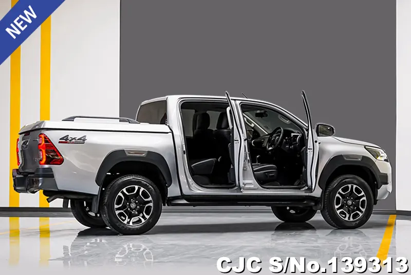 2023 Toyota / Hilux / Revo Stock No. 139313