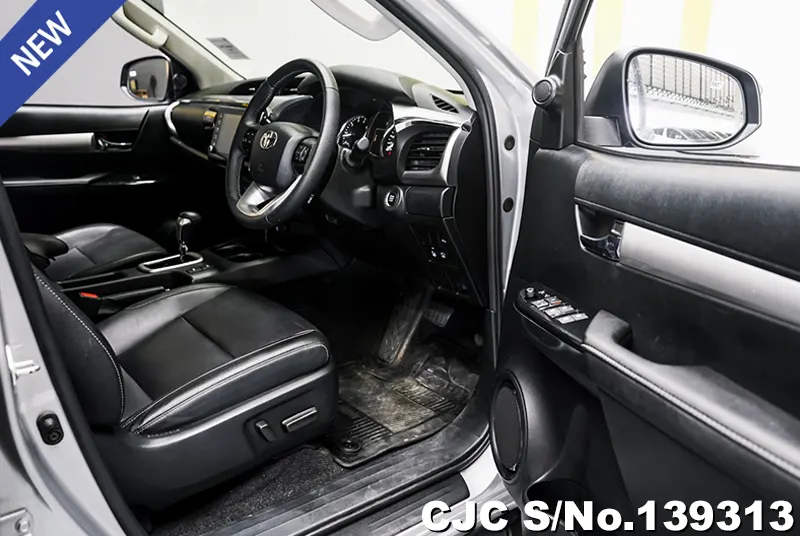 2023 Toyota / Hilux / Revo Stock No. 139313