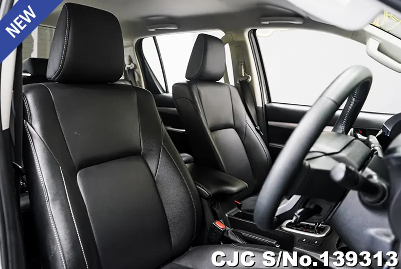 2023 Toyota / Hilux / Revo Stock No. 139313