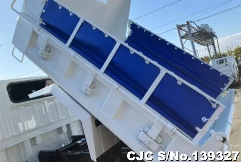 2016 Mitsubishi / Canter Stock No. 139327