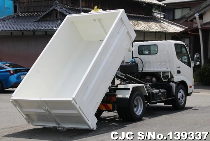 2012 Hino / Dutro Stock No. 139337
