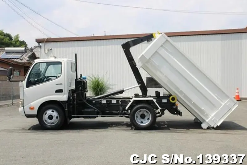 2012 Hino / Dutro Stock No. 139337
