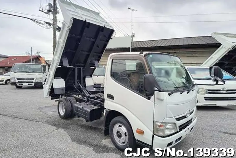2013 Hino / Dutro Stock No. 139339