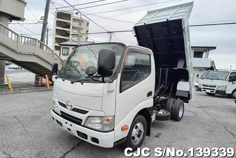 2013 Hino / Dutro Stock No. 139339