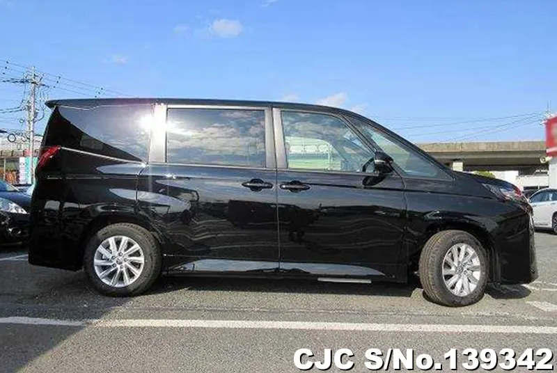 2022 Toyota / Noah Stock No. 139342