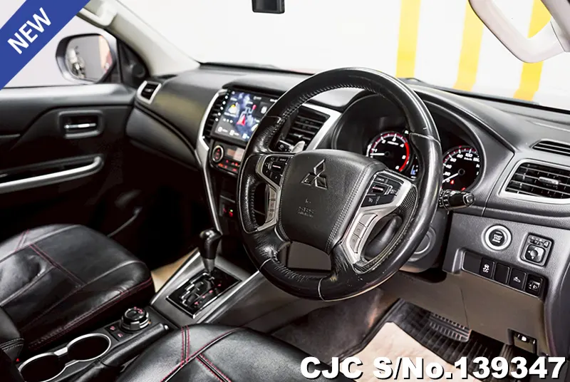 2019 Mitsubishi / Triton Stock No. 139347