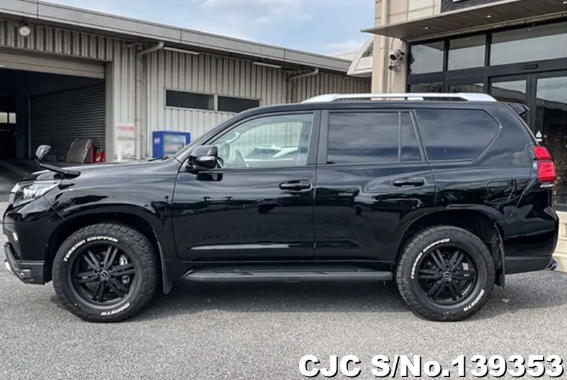 2022 Toyota / Land Cruiser Prado Stock No. 139353
