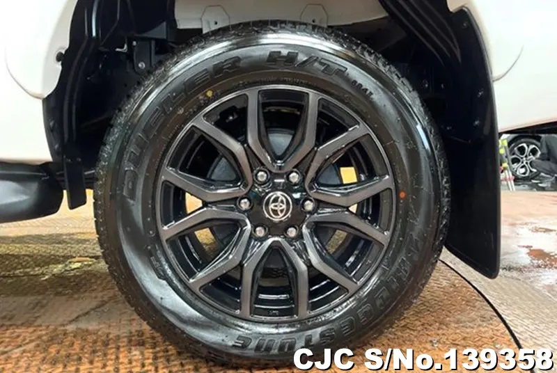 2023 Toyota / Hilux Stock No. 139358