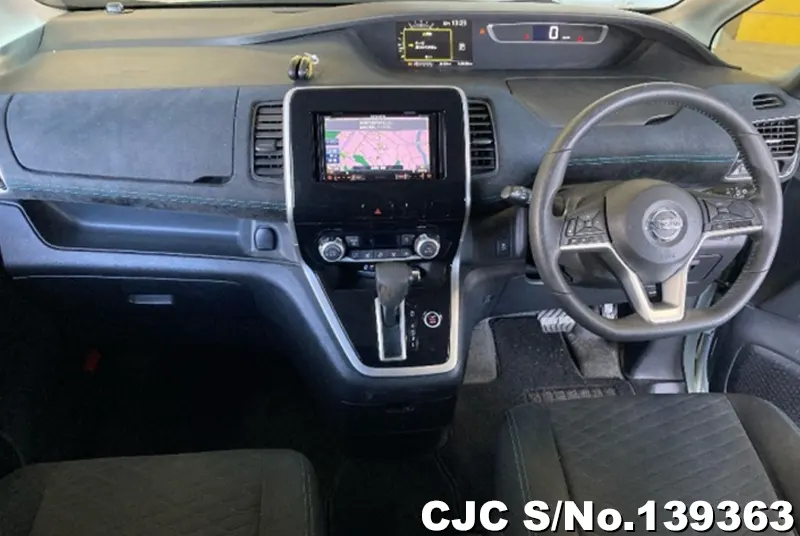 2017 Nissan / Serena Stock No. 139363