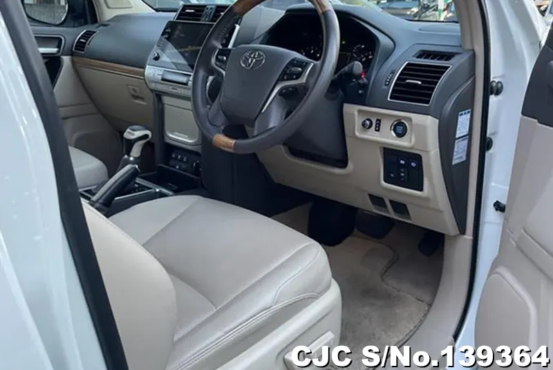 2023 Toyota / Land Cruiser Prado Stock No. 139364