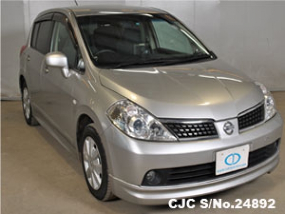 2005 Nissan / Tiida Stock No. 24892