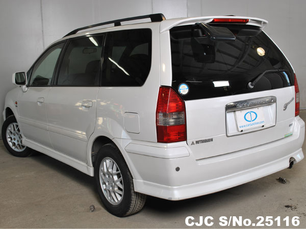 Mitsubishi chariot 1998