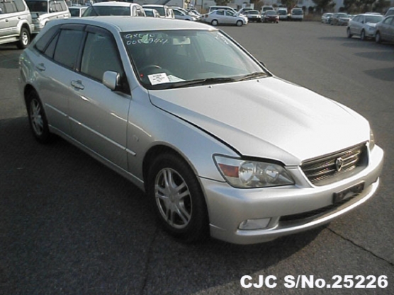 2002 Toyota / Altezza Stock No. 25226