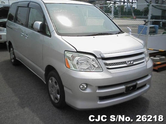 2006 Toyota / Noah Stock No. 26218