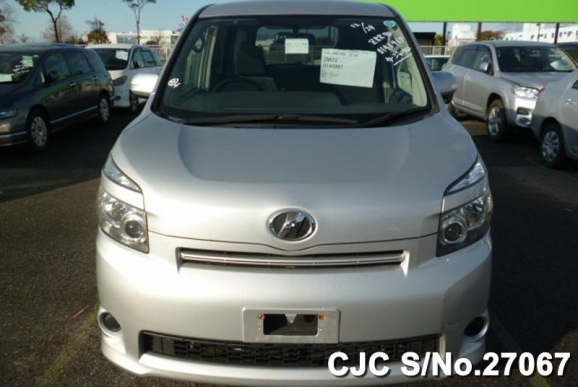 2008 Toyota / Voxy Stock No. 27067