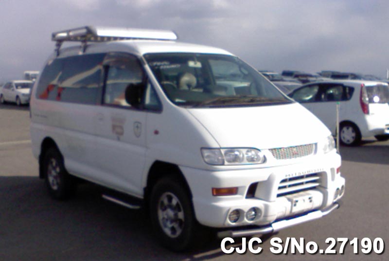 Mitsubishi delica 2000