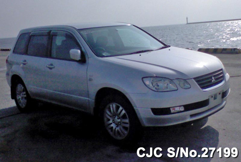 Mitsubishi airtrek серый 2002